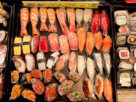  | Display food | суши, роллы, сашими