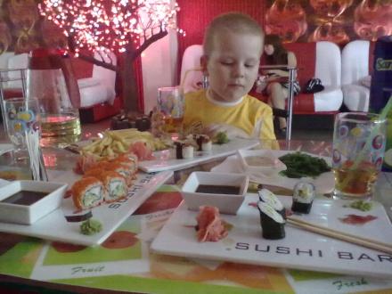 Первый опыт с поеданием суши | Фото- | суши, роллы, сашими